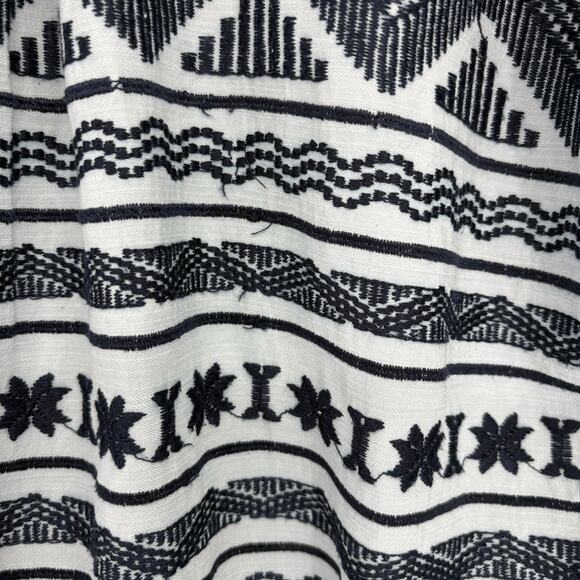 Rails denim chambray embroidered button down Aztec tunic size medium - Picture 9 of 10